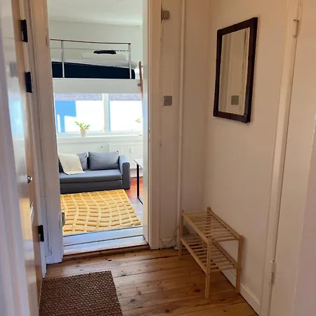 Convenient - Close To Everything * Οντένσε